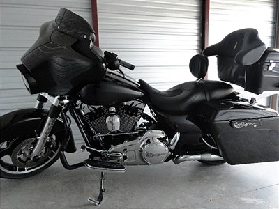 Photo of a 2010 Harley-Davidson&reg; FLHX Street Glide&reg;